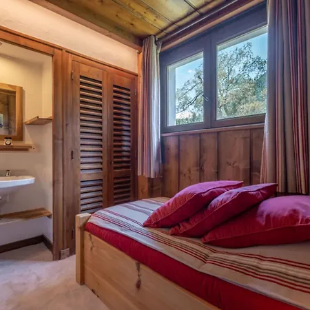 Chalet De L'aiguille With View On Mont Blanc Chamonix