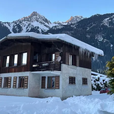 De L'aiguille With View On Mont Blanc Chalet *