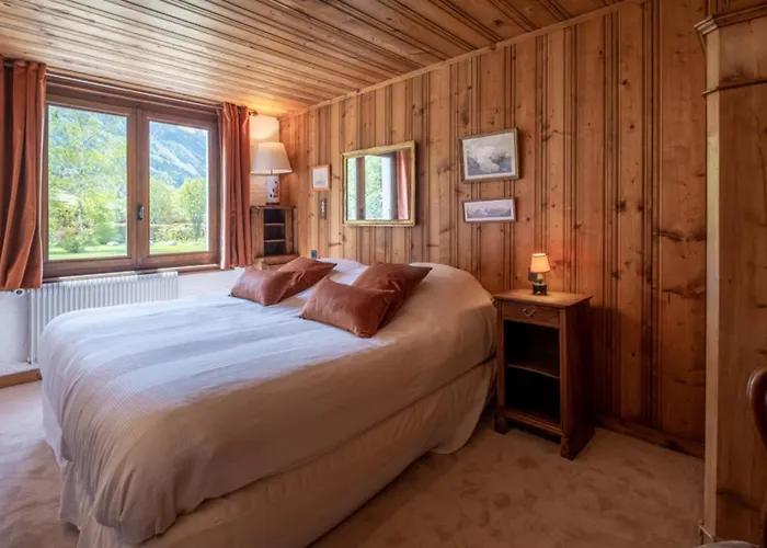 De L'aiguille With View On Mont Blanc