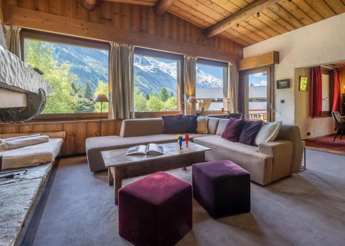 De L'aiguille With View On Mont Blanc *