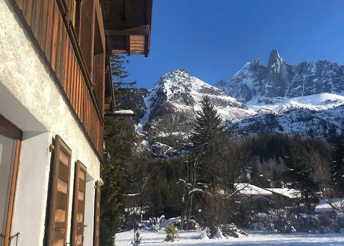 De L'aiguille With View On Mont Blanc